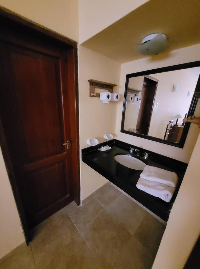 Hotel Portico Norte Tartagal Zewnętrze zdjęcie